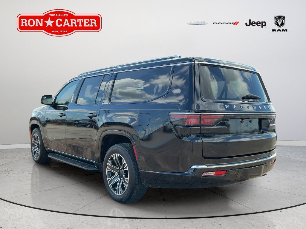 Used 2024 Jeep Wagoneer L Series II w/ Flexible Seating Group AWD/4WD image 4
