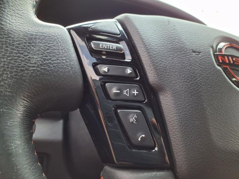 Used 2023 Nissan Frontier PRO-4X w/ Pro Convenience Package AWD/4WD image 13
