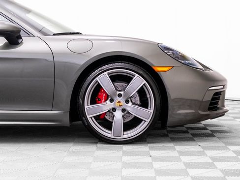 Certified 2025 Porsche 718 Cayman S RWD image 29