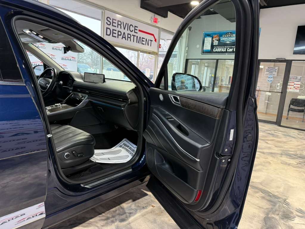 Used 2024 Genesis GV80 2.5T AWD/4WD image 42