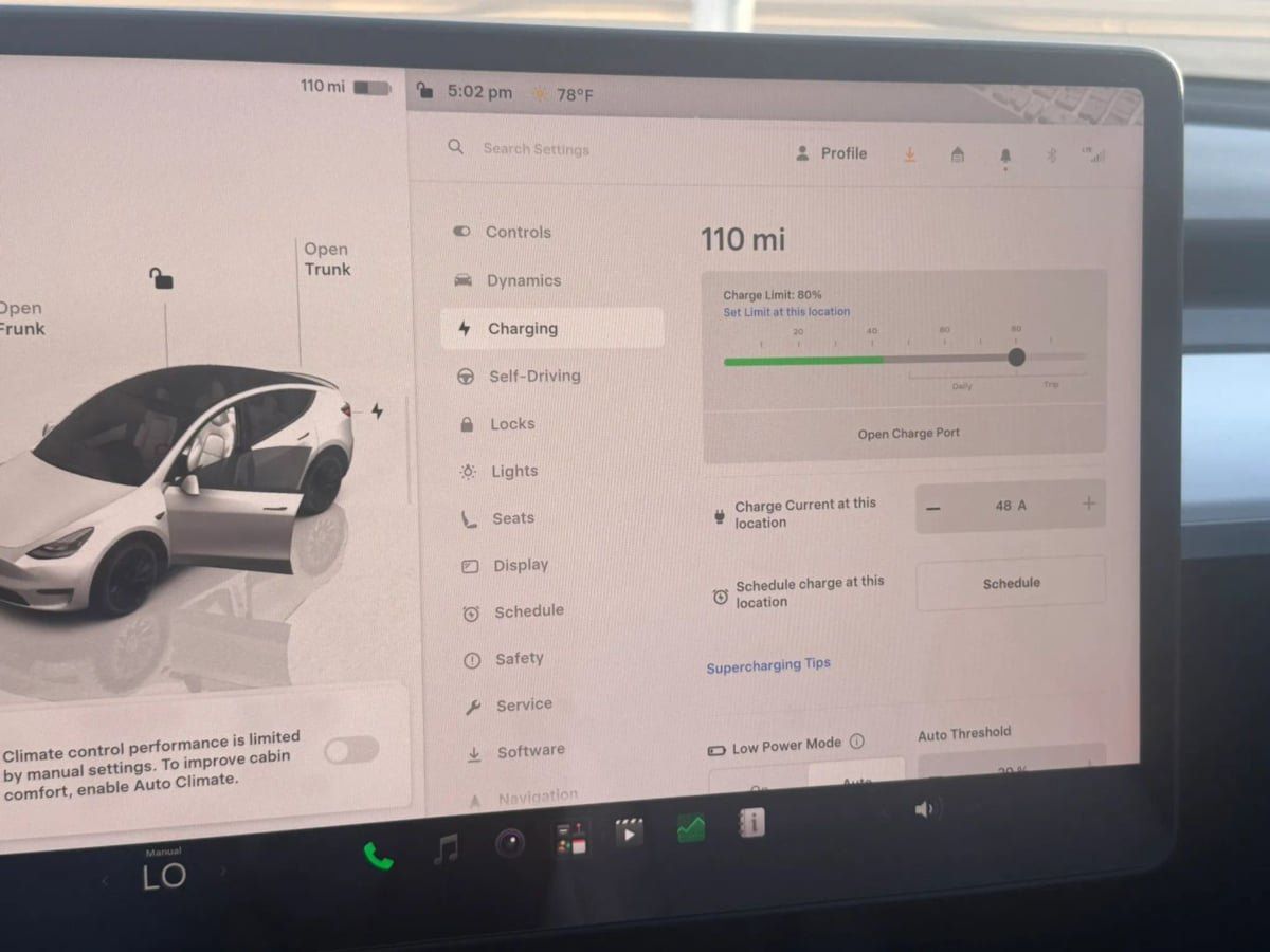 Used 2023 Tesla Model Y Performance AWD/4WD image 10