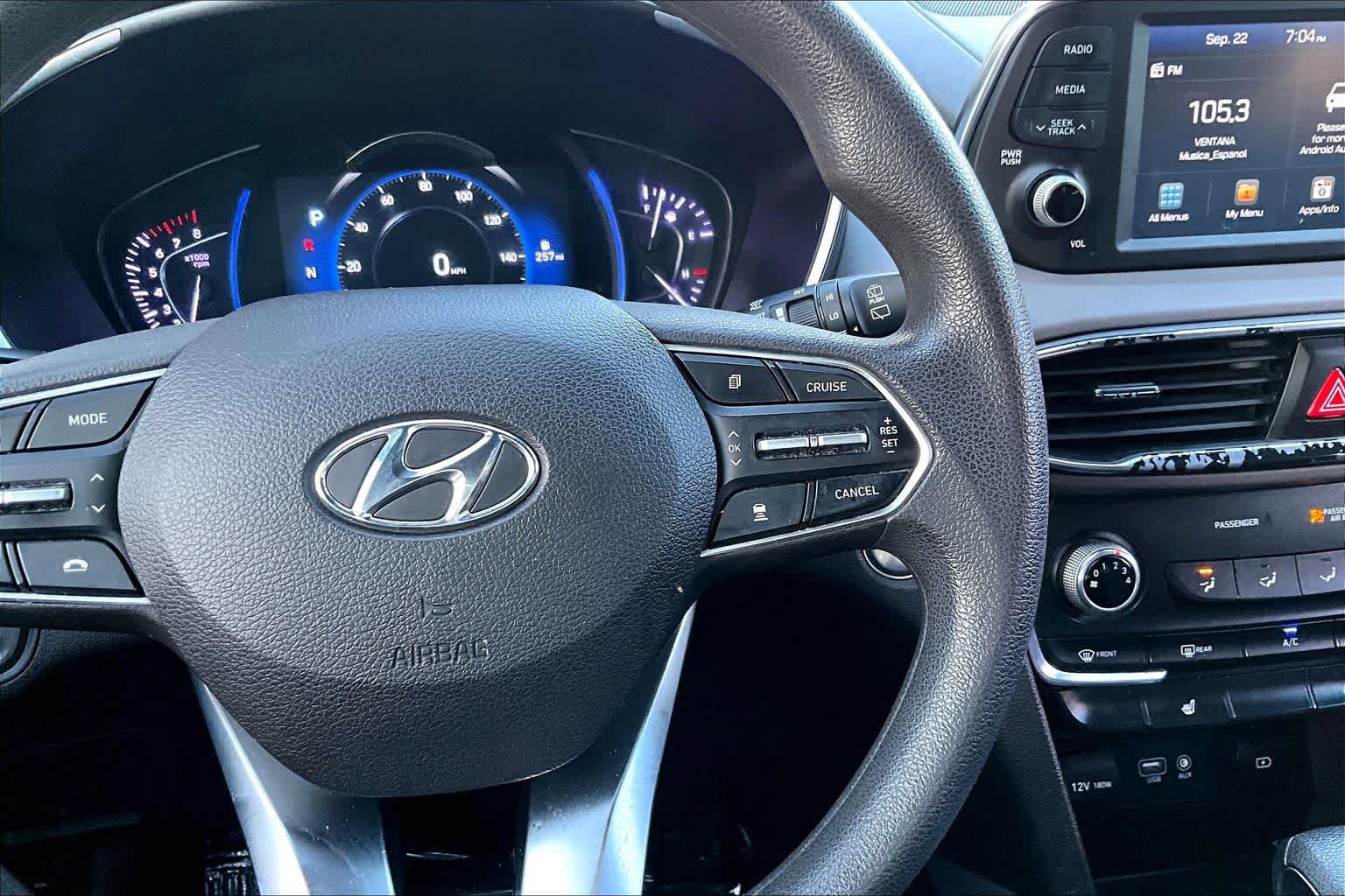 Used 2019 Hyundai Santa Fe SEL FWD image 24