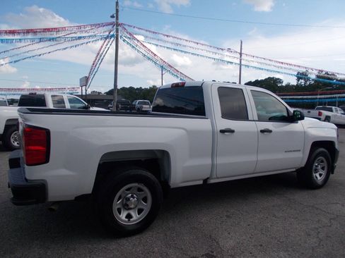 Used 2019 Chevrolet Silverado 1500 W/T w/ WT Convenience Package RWD image 3