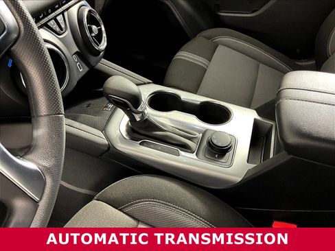 Used 2024 Chevrolet Blazer LT w/ Convenience Package FWD image 16