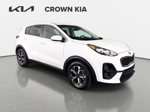 Certified 2022 Kia Sportage LX FWD image 3