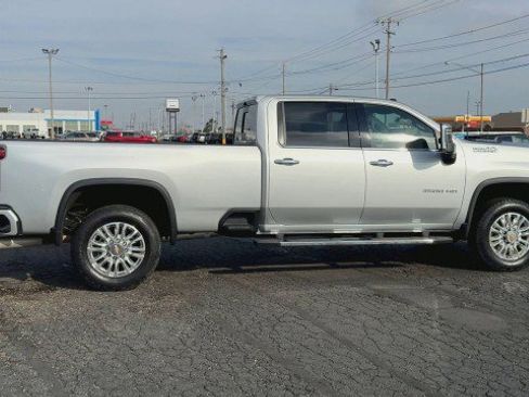 Certified 2021 Chevrolet Silverado 3500 High Country w/ Z71 Off-Road Package image 9