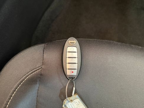 Used 2025 Nissan Altima 2.5 SV FWD image 18