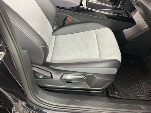 Used 2023 Volkswagen ID.4 Pro image 14