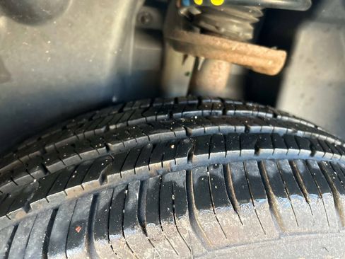 Used 2015 Jeep Renegade Trailhawk image 9