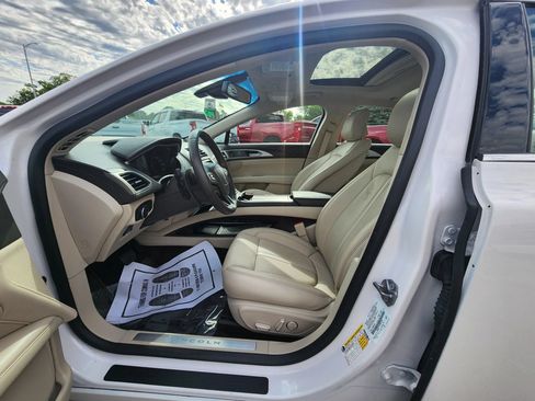 Used 2018 Lincoln MKZ Reserve w/ Climate Package FWD image 17