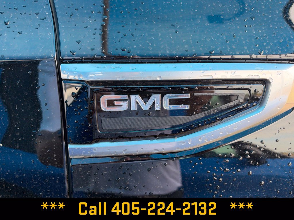 Used 2023 GMC Yukon Denali AWD/4WD image 13