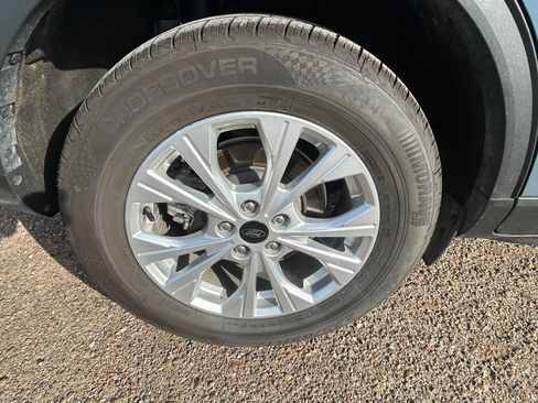 Used 2025 Ford Escape Active AWD/4WD image 8