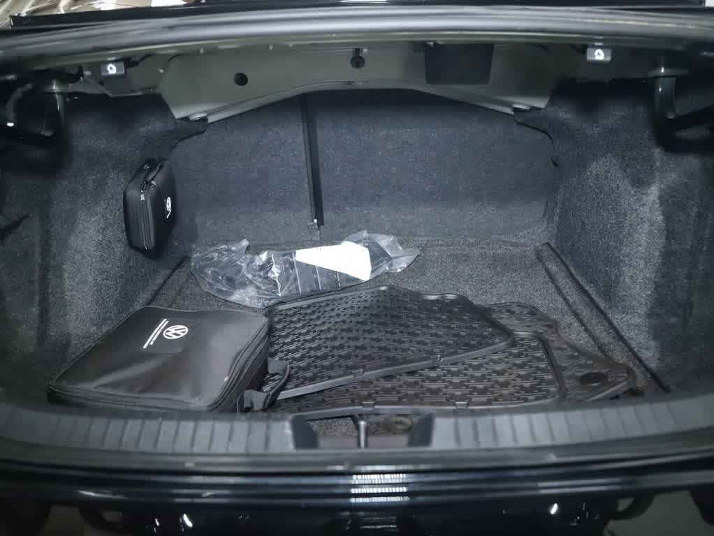Used 2024 Volkswagen Jetta SE FWD image 31
