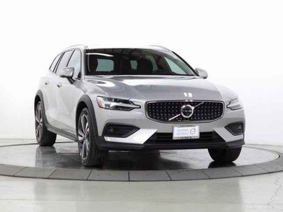 Certified 2025 Volvo V60 B5 Cross Country Plus