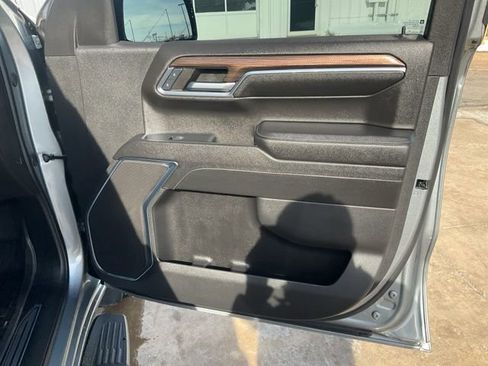 Used 2024 Chevrolet Silverado 1500 RST image 32