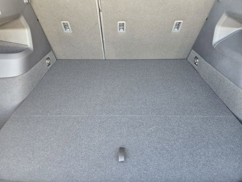 New 2026 Volkswagen Tiguan SE image 23