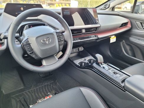 New 2026 Toyota Prius Plug-In Hybrid image 7