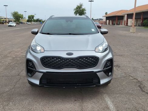 Used 2022 Kia Sportage Nightfall Edition FWD image 3