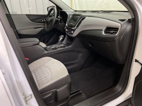 Used 2023 Chevrolet Equinox LT FWD image 26