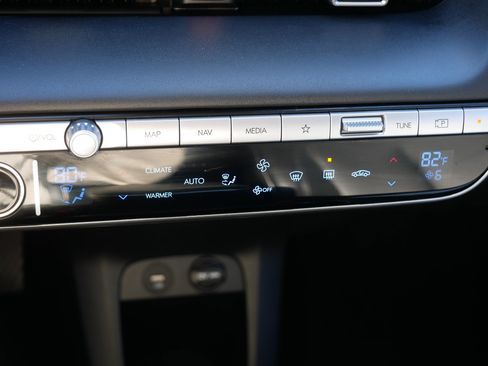 Certified 2023 Hyundai Ioniq 5 SEL AWD/4WD image 23