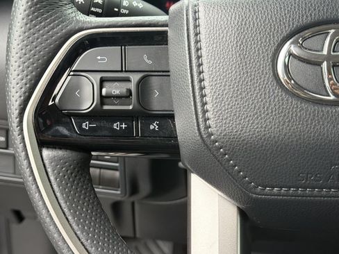 Used 2024 Toyota Tundra Limited AWD/4WD image 25