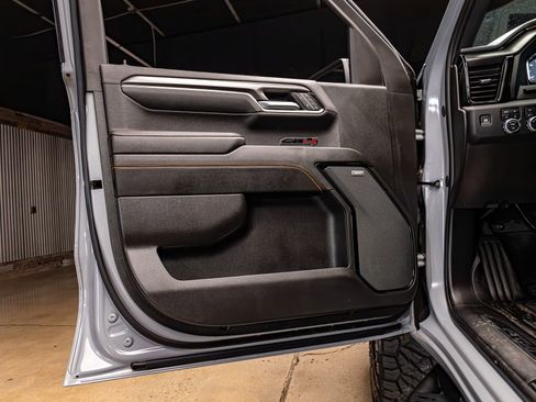 Used 2024 GMC Sierra 1500 AT4 w/ Technology Package image 31