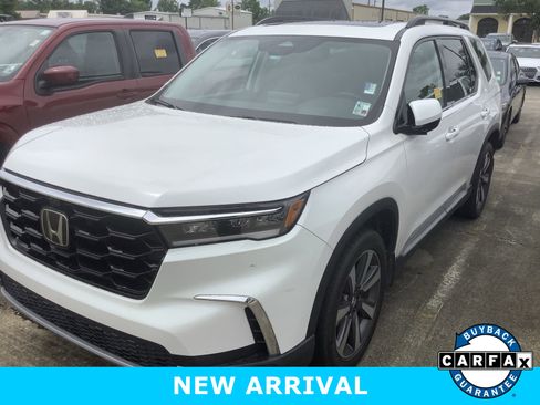 Certified 2023 Honda Pilot Elite image 1