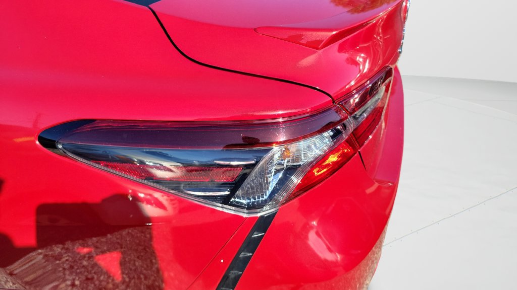 Used 2024 Toyota Camry SE w/ Convenience Package FWD image 7