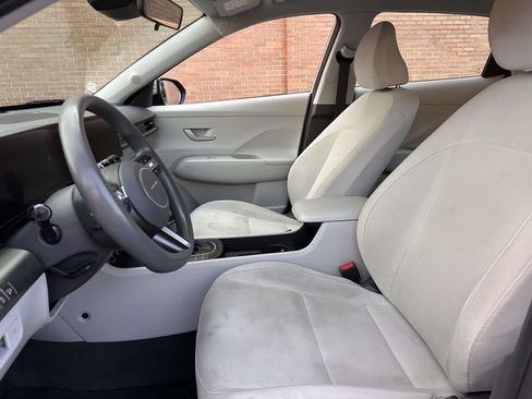 Used 2024 Hyundai Kona SE FWD image 17