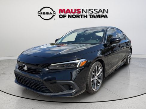 Used 2024 Honda Civic Touring image 3