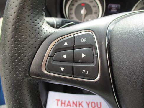 Used 2016 Mercedes-Benz GLA 250 4MATIC image 14