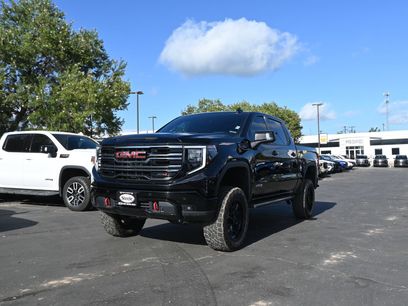Used 2025 GMC Sierra 1500 AT4 w/ AT4 Premium Package