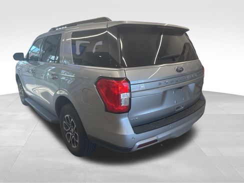 Used 2024 Ford Expedition XLT image 16