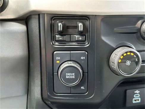 Used 2024 Ford F250 XLT w/ Snow Plow Prep Package image 13