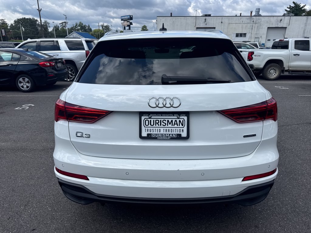 Used 2024 Audi Q3 2.0T Premium AWD/4WD image 10