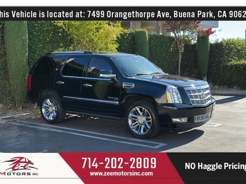 Used 2013 Cadillac Escalade Platinum AWD/4WD image 4