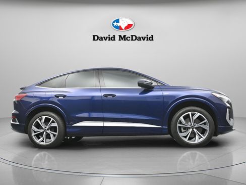 Used 2024 Audi Q4 e-tron Premium Plus w/ Premium Plus image 18