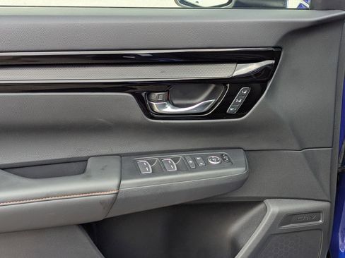 Used 2025 Honda CR-V Sport Touring image 12