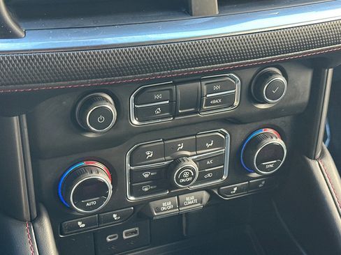 Used 2022 Chevrolet Tahoe RST image 16