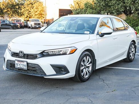 Used 2023 Honda Civic LX image 3