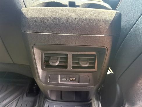 Used 2023 GMC Canyon AT4 w/ AT4 Premium Package AWD/4WD image 18