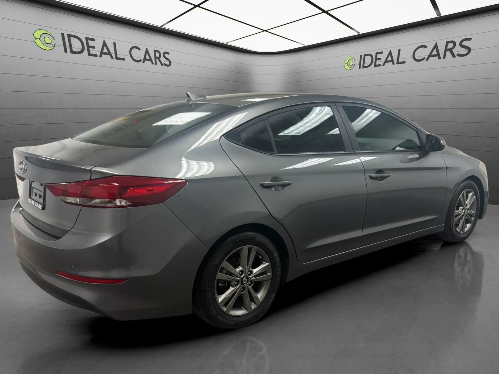 Used 2018 Hyundai Elantra SEL FWD image 5