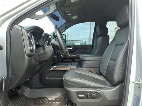 Used 2022 Chevrolet Silverado 2500 LT w/ Convenience Package image 18