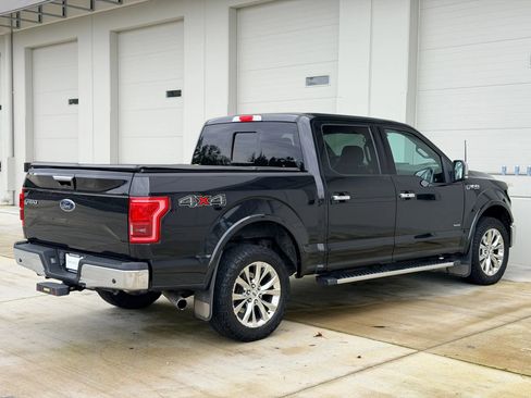 Used 2015 Ford F150 Lariat w/ Equipment Group 502A Luxury image 5