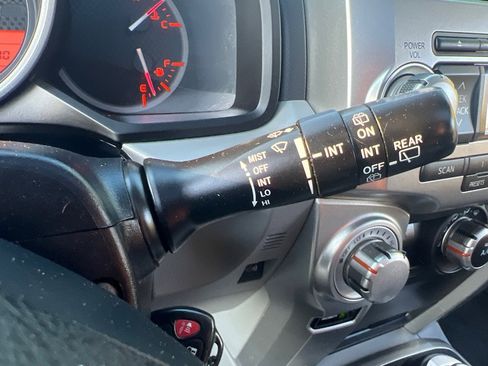 Used 2013 Toyota 4Runner SR5 w/ Convenience Pkg image 24