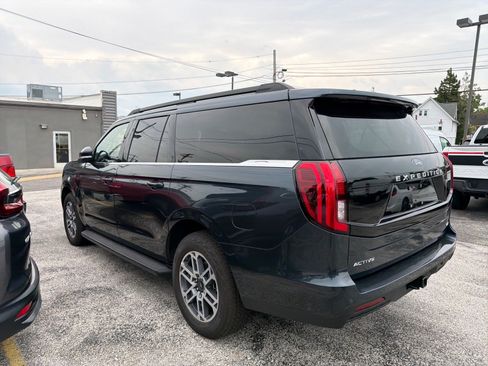 Used 2025 Ford Expedition Max Active AWD/4WD image 6