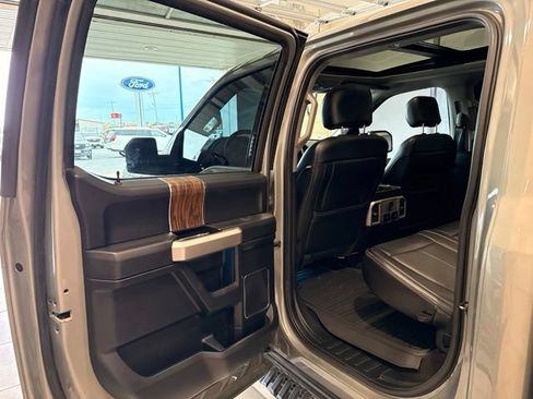 Used 2020 Ford F150 Lariat w/ Equipment Group 502A Luxury AWD/4WD image 17