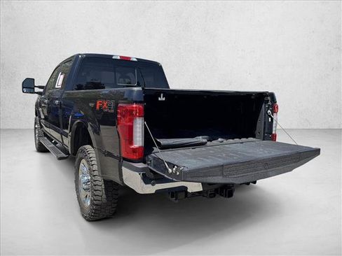 Used 2019 Ford F250 Lariat w/ Lariat Ultimate Package AWD/4WD image 7