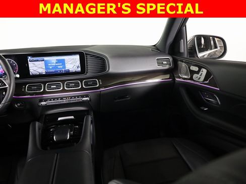 Used 2024 Mercedes-Benz GLE 350 4MATIC w/ AMG Line Exterior image 39