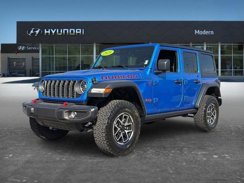 Used 2025 Jeep Wrangler Unlimited Rubicon AWD/4WD image 1